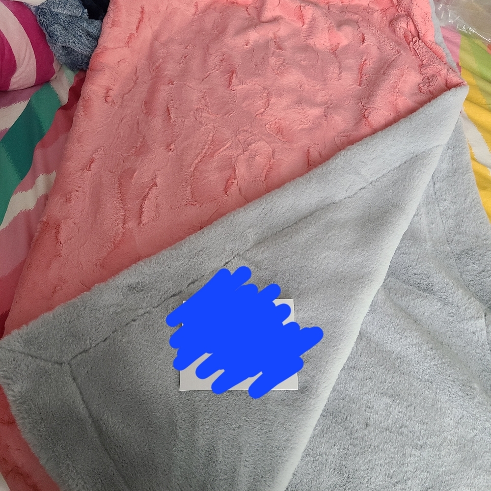 Minky Mamas Throw blanket